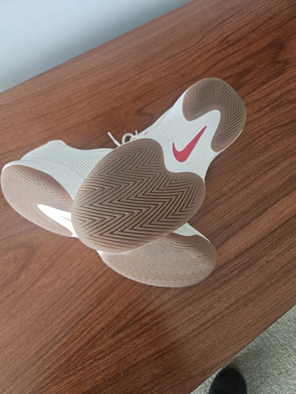"NWOT" NIKE Court Air Zoom Vapor 12 HC tennis shoes - White and Blue And Red - Picture 5 of 6